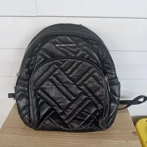 Michael Kors | Bags | Mk Abbey Md Quilted Backpack Leather  display picture 2